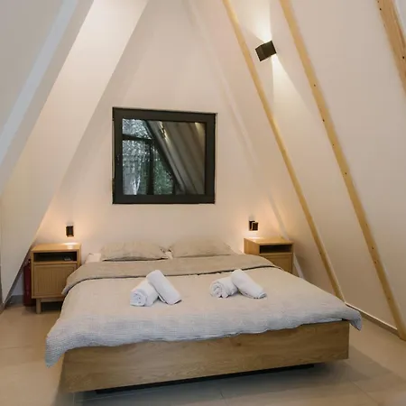 Pinelle Blidinje A-frame House Alpehytte *